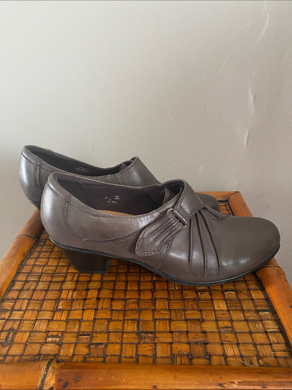 Earth Shoes 11D Teacher Grandma Chic 90s Grunge Dark Academia Earthy Goth Casual